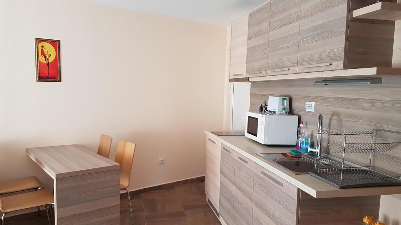 Къщата С Чешмата Leilighet Veliko Tŭrnovo Eksteriør bilde